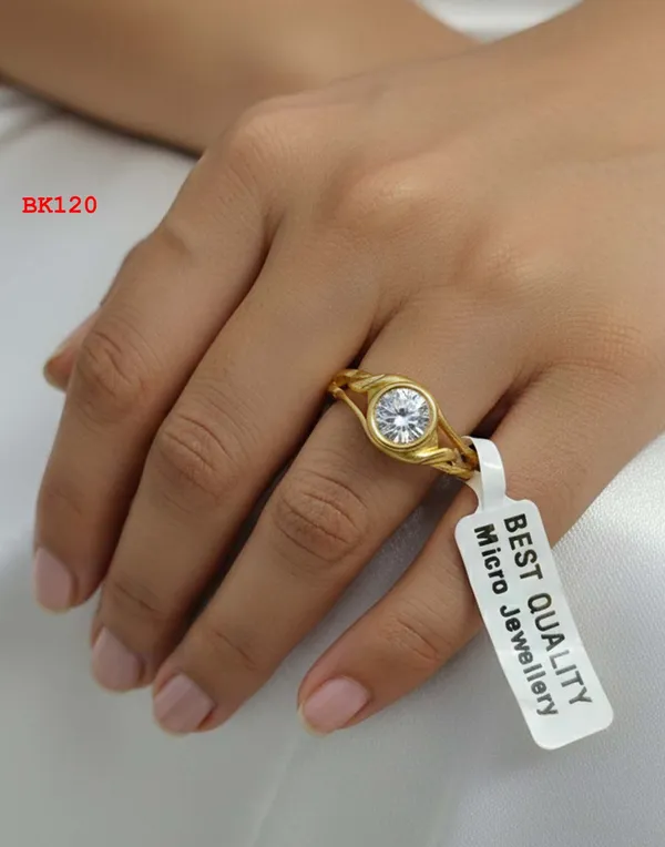 Balaji_Gold_Micro_Gold_Plated_Classic_Minimal_Finger_Ring_With_Crystal_Centre_Stone_For_Women