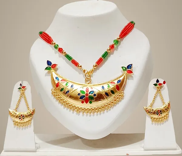 Assamese_Traditional_Gold_Plated_Multi_Colour_Joonbiri_Tassel_Jewellery_Set_For_Women