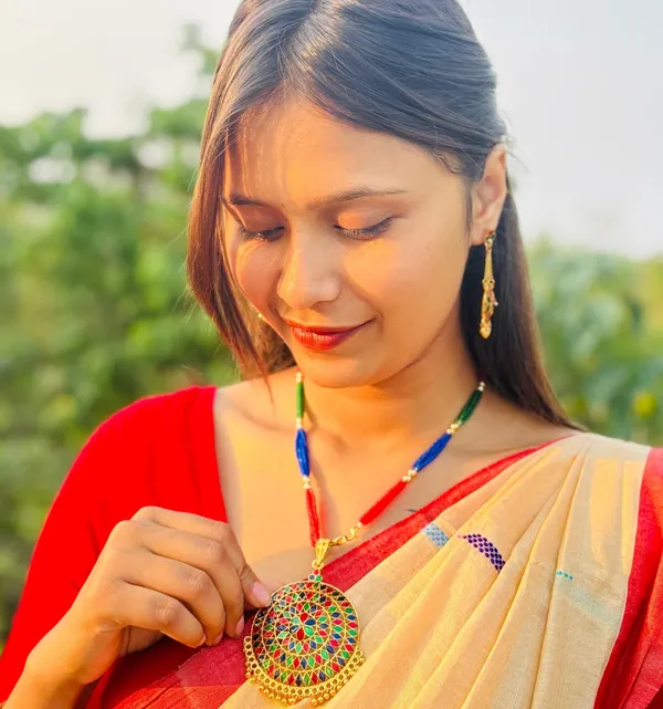 Assamese_Traditional_Multicolor_Meenakari_Japi_Jewellery_Set