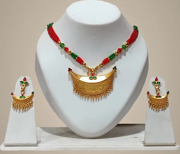 Assamese_Traditional_Gold_Plated_Red_Green_Colour_Joonbiri_Tassel_Jewellery_Set_For_Women