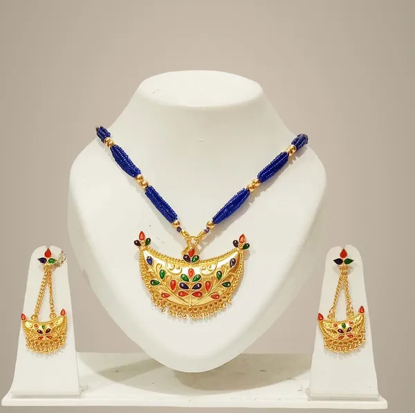 Assamese_Traditional_Gold_Plated_Multi_Colour_Joonbiri_Tassel_Jewellery_Set_For_Women