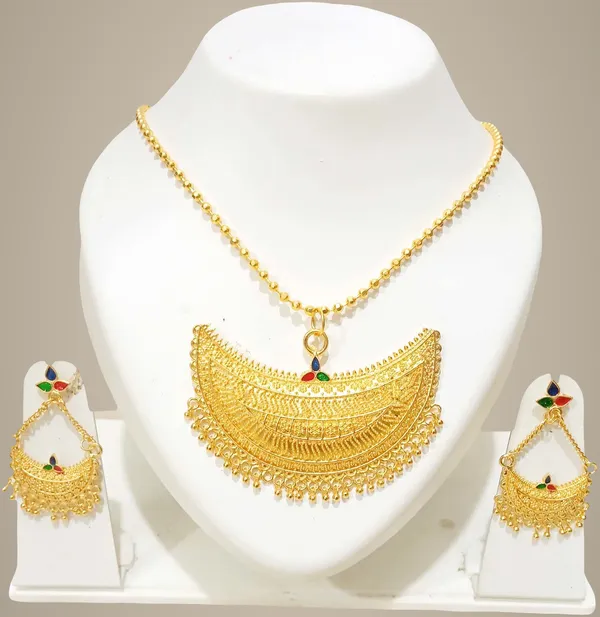 Assamese_Traditional_Gold_Plated_Multi_Colour_Joonbiri_Chain_Jewellery_Set_For_Women