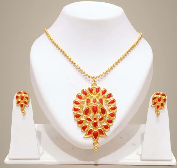 Assamese_Traditional_Gold_Plated_Red_Colour_Dugdugi_Chain_Jewellery_Set_For_Women