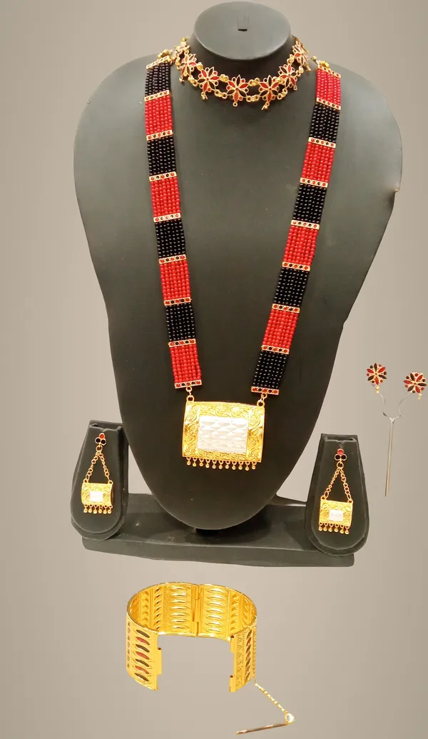 Assamese_Traditional_Gold_Plated_Red_Black_Combo_Jewellery_Set_For_Women