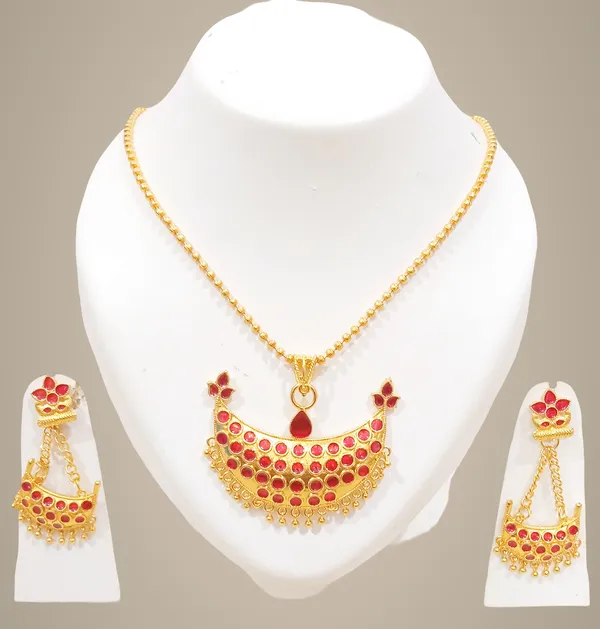 Assamese_Traditional_Gold_Plated_Red_Colour_Joonbiri_Chain_Jewellery_Set_For_Women