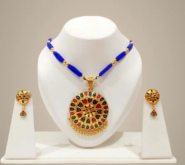 Assamese_Traditional_Gold_Plated_Multicolour_Japi_Tassel_Jewellery_Set_For_Women