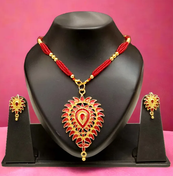 Assamese_Traditional_Gold_Plated_Red_Colour_Dugdugi_Tassel_Jewellery_Set_For_Women_&_Girl