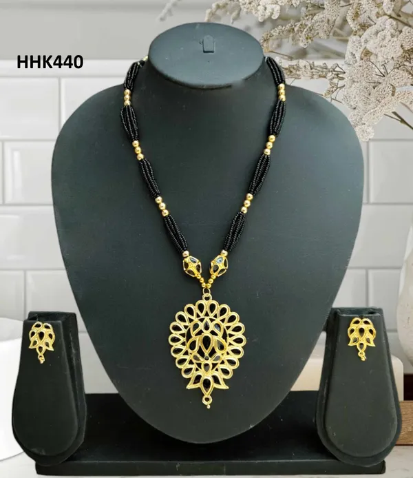 Assamese_Traditional_Black_Meenakari_Dugdugi_Monimala_Tassel_Jewellery_Set