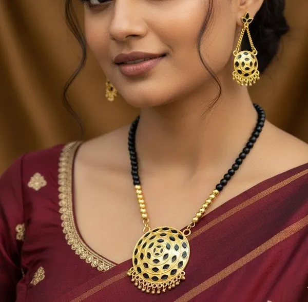 Assamese_Traditional_Copper_Based_Black_Japi_Moni_Tassel_Jewellery_Set