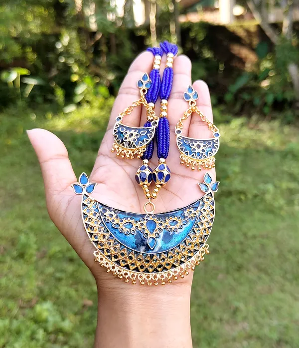 Assamese_Traditional_Blue_Meenakari_Junbiri_Ball_Tassel_Set