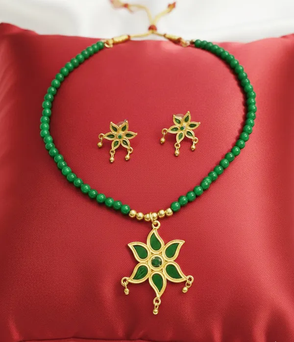 Assamese_Traditional_Copper_Based_Green__Star_With_Green_Moti_Jewellery_Set