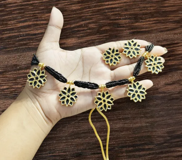 Copper_Based_Assamese_Traditional_Black_Meenakari_Thuria_Golpata_Bm