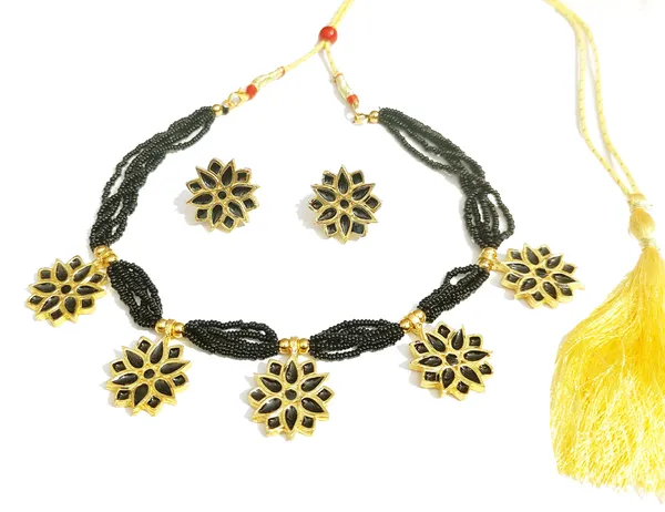 Copper_Based_Assamese_Traditional_Black_Meenakari_Thuria_Golpata_Bm
