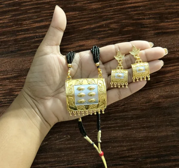 Assamese_Traditional_Copper_Based_Gold_-Silver_Biscuit_With_Kd_Black_Tassel_Bm