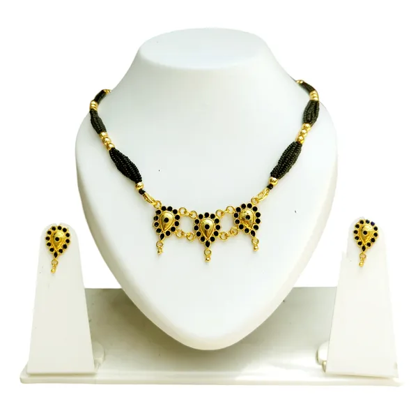 Assamese_Traditional_Black_Dugdugi_Golapata_With_Tassel_Jewellery_Set