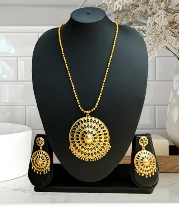 Assamese_Traditional_Black_Big_Japi_Goti_Chain_Jewellery_Set