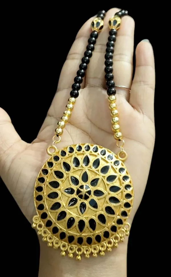 Assamese_Traditional_Black_Japi_Ball_Moni_Tassel_Jewellery_Set