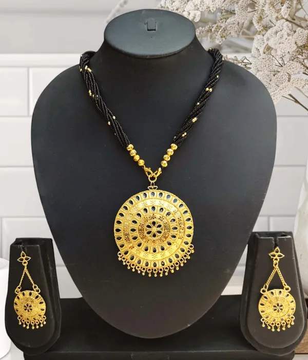 Assamese_Traditional_Black_Meenakari_Copper_Based_Japi_Jewellery_Set