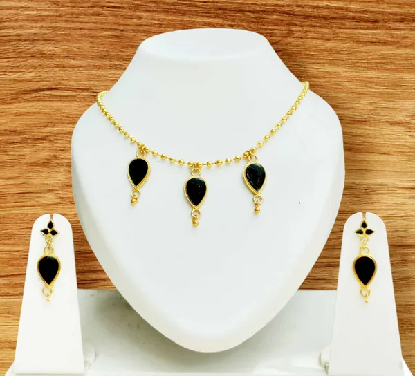 Assamese_Traditional_Black_Meenakari_Golpata_3_Locket_Chain_Jewellery_Set