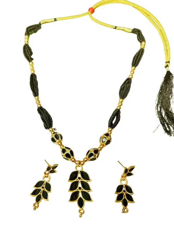 Assamese_Traditional_Black_Patti_4Monimala_Tassel_Jewellery_Set