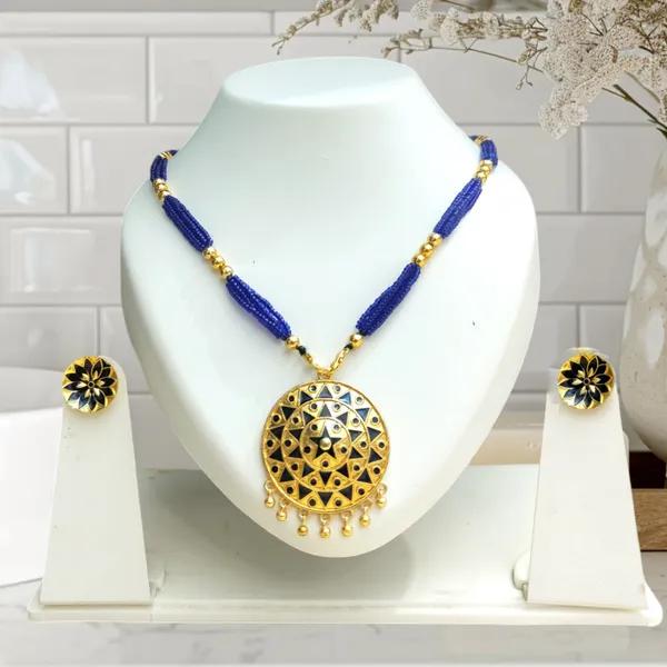Assamese_Traditional_Blue_Japi_With_Tassel_Jewellery_Set