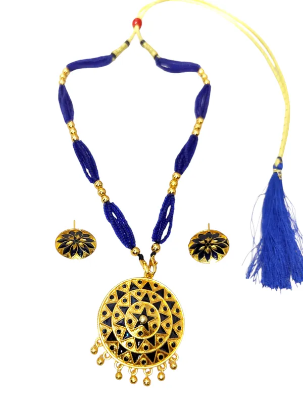 Assamese_Traditional_Blue_Japi_With_Tassel_Jewellery_Set