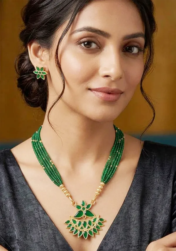 BG_GOLD_Assamese_Traditional_Copper_Base_Green__Flower_Set_With__Tassel_Jewellery_Set