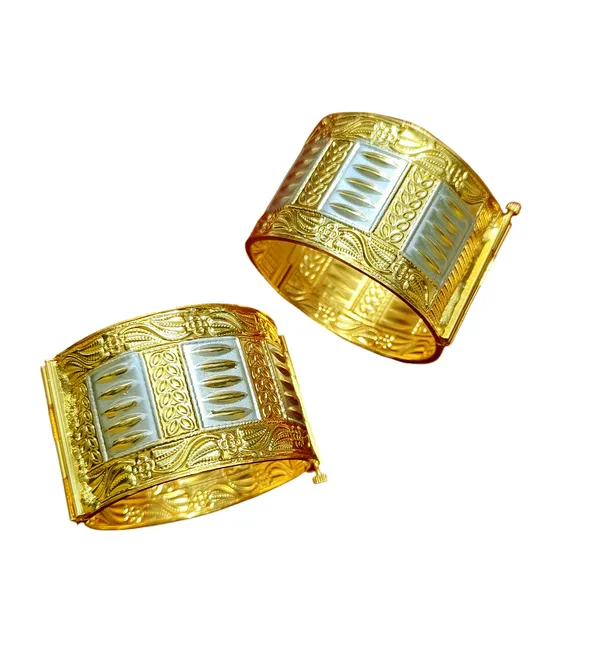 BG_GOLD_Assamese_Traditional_Copper_Based_Baby_Muthi_kharu_/Bangle_Set