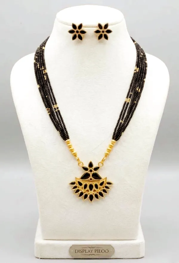 BG_GOLD_Assamese_Traditional_Copper_Based_Black__Flower_Set_With__Tassel_Jewellery_Set