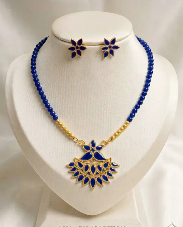 BG_GOLD_Assamese_Traditional_Copper_Based_Blue__Flower_Set_With_Moni_Tassel_Jewellery_Set