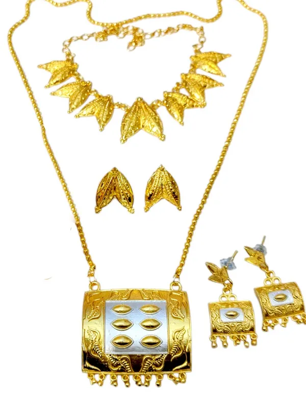Assamese_Traditional_Copper_Based_Gold-Silver_Biscuit_Combo_Set