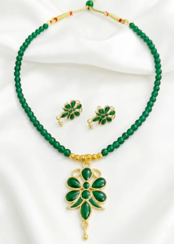 BG_GOLD_Assamese_Traditional_Copper_Based_Green_Butterfly_Moni_Tassel_Jewellery_Set