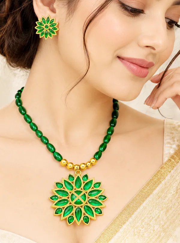 BG_GOLD_Assamese_Traditional_Copper_Based_Green_Ful_Ball__Jewellery_Set