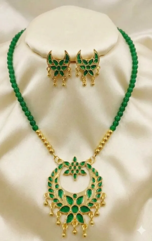 BG_GOLD_Assamese_Traditional_Copper_Based_Green_Jun_Moni_Tassel_Jewellery_Set