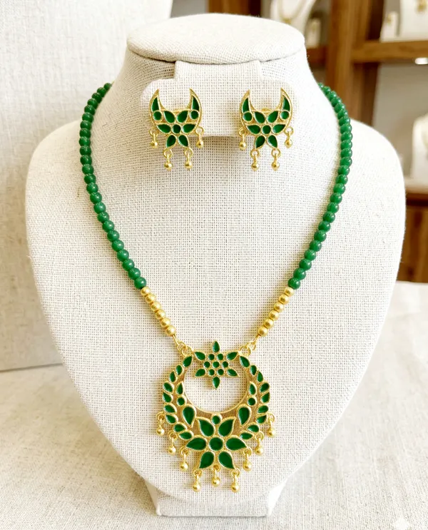 BG_GOLD_Assamese_Traditional_Copper_Based_Green_Jun_Moni_Tassel_Jewellery_Set