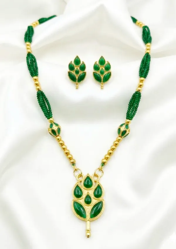 BG_GOLD_Assamese_Traditional_Copper_Based_Green_Patti_Monimala_Tassel__Jewellery_Set