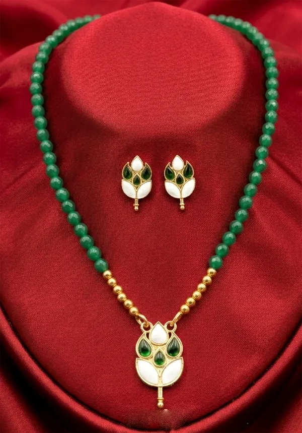 BG_GOLD_Assamese_Traditional_Copper_Based_Green-White_Patti_Moni_Tassel__Jewellery_Set