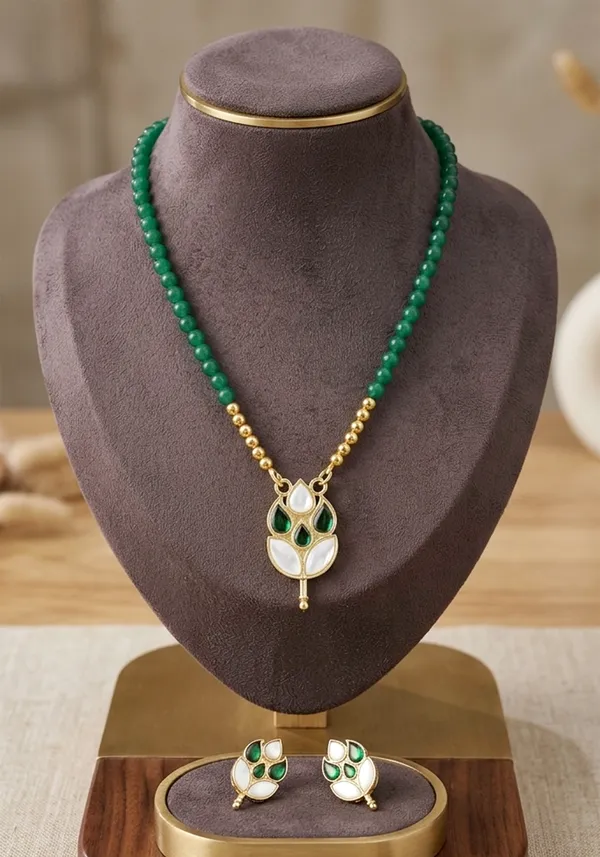 BG_GOLD_Assamese_Traditional_Copper_Based_Green-White_Patti_Moni_Tassel__Jewellery_Set