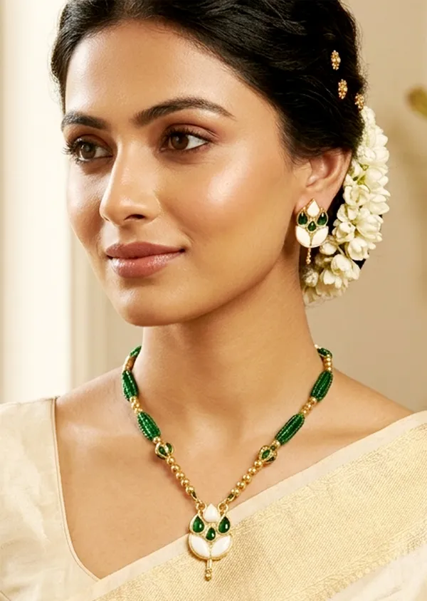 BG_GOLD_Assamese_Traditional_Copper_Based_Green-White_Patti_Monimala_Tassel__Jewellery_Set
