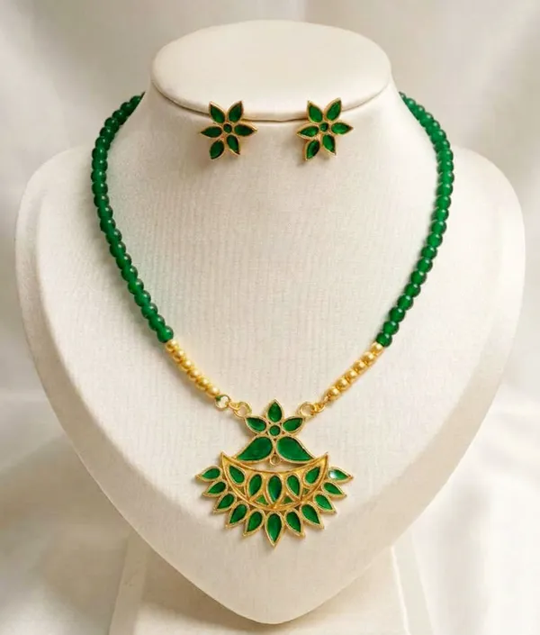 BG_GOLD_Assamese_Traditional_Copper_Based_Green__Flower_Set_With_Moni_Tassel_Jewellery_Set