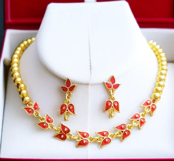 Assamese_Traditional_Copper_Based_Red_Leaf_Design_With_Golden_Ball_Golpata_Jewellery_Set