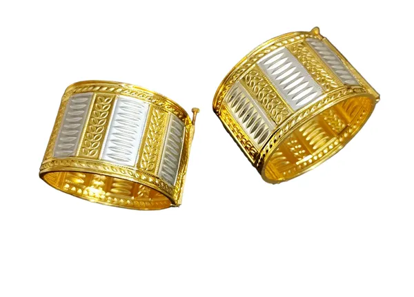 BG_GOLD_Assamese_Traditional_Copper_Based_Muthi_kharu_/Bangle_Set