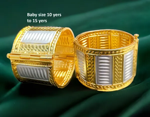 BG_GOLD_Assamese_Traditional_Copper_Based_Muthi_kharu_/Bangle_Set