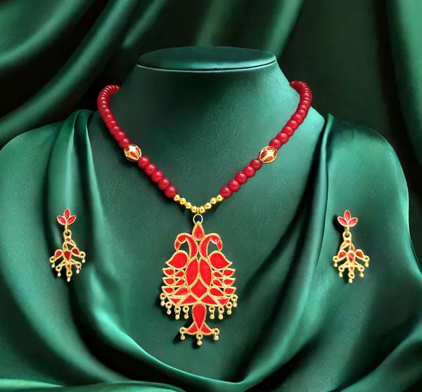 Assamese_Traditional_Copper_Based_Peacock_Ball_Mini_Tassel_Jewellery_Set