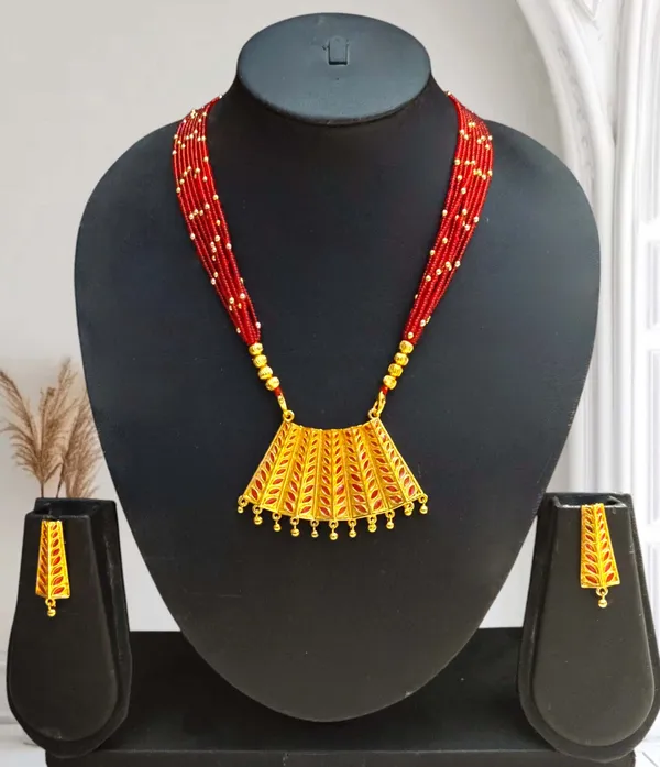 Assamese_Traditional_Copper_Based_Red_Black_Dhansura_Jewellery_Set