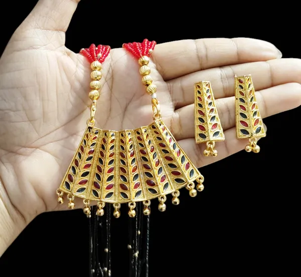 Assamese_Traditional_Copper_Based_Red_Black_Dhansura_Jewellery_Set