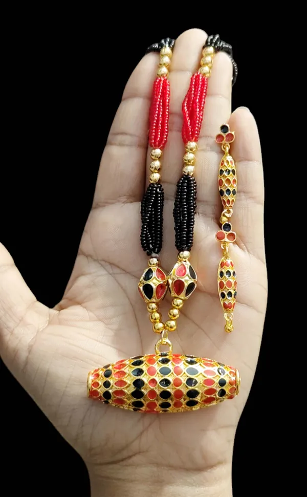 Assamese_Traditional_Copper_Based_Red_Black_Dholbiri_Monimala_Jewellery_Set