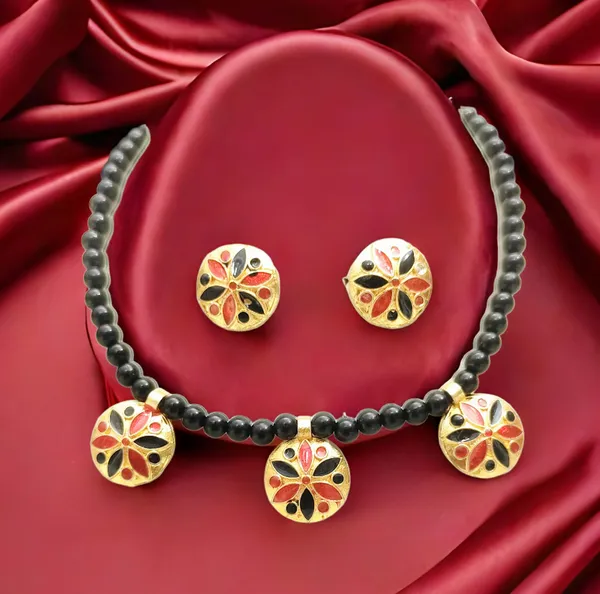 Assamese_Traditional_Copper_Based_Red_Black_Meenakari_Golpata_Set