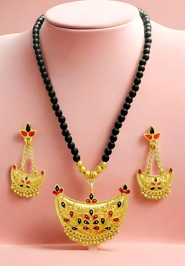 Assamese_Traditional_Copper_Based_Red_Black_Junbiri_Moni_Tassel_Jewellery_Set