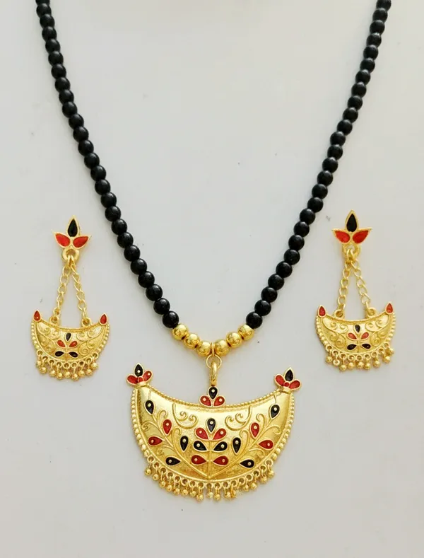 Assamese_Traditional_Copper_Based_Red_Black_Junbiri_Moni_Tassel_Jewellery_Set